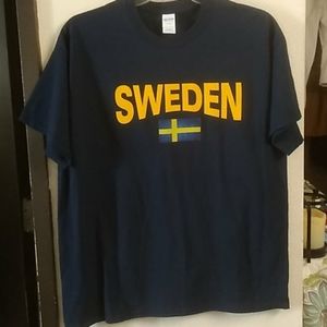 GILDAN Man's or Woman's Sweden Tee